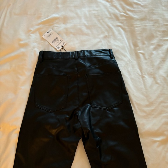 NEW. Zara leather pants. Size Small. - Picture 3 of 3